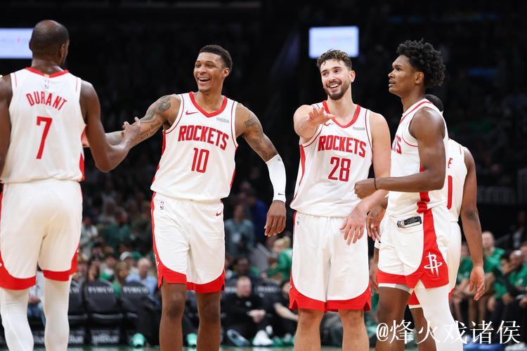 火箭115-113快船 球员评价：阿门满分，6人及格，2人低迷